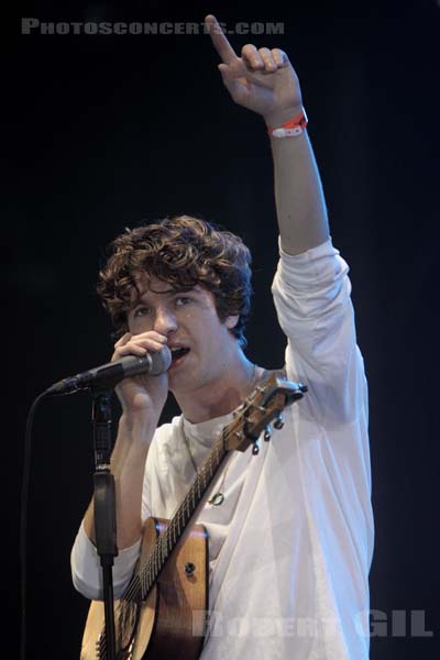 THE KOOKS - 2009-09-12 - LA COURNEUVE - Parc Departemental - Grande Scene - 